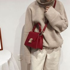 Red Crossbody Bag Outfit, Red Shoulder Bag Outfit, Shoulder Bag Outfit, Backpack Outfit, Lv Bags