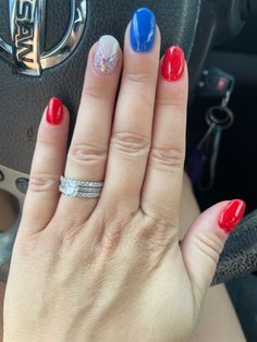 Summer Nails Red White And Blue, Blue And Red Ombre Nails, Nail Ideas Red White And Blue, July Dip Powder Nails, Red White And Blue Nails Dip Powder, July 4th Dip Nails, Ombre 4th Of July Nails, Red White And Blue Gel Nails, 4th Of July Nails Dip Powder