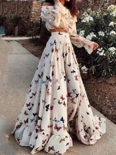 Butterfly Maxi Dress, Butterfly Print Dress, Long Skirt Outfits, Bohemian Skirt, Chique Outfits, Rock Outfit, Stil Elegant, Skirt Maxi, Maxi Dress Prom