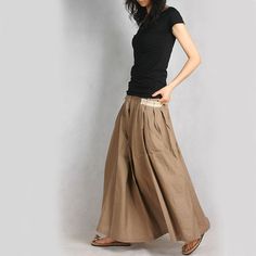 Long SKirt Beige Maxi Skirt Outfit, Beige Maxi Skirt, Style Année 20, Maxi Skirt Outfit, Stile Casual Chic, 일본 패션, Estilo Hippy, Handmade Skirts