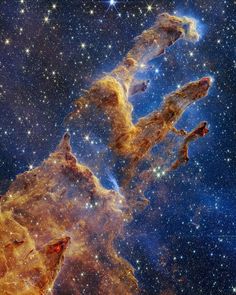 the pillars of stars in the sky are visible from earth's hubblee