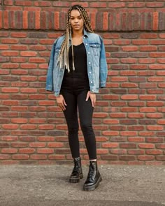 Dm Jadon Outfit, Dr Martin Platform Outfit, Dm Boots Outfits, Dr Martens Outfit Women, Martin Boots Outfits, Dm Outfits, Dr Marten Outfits, Jadon Outfit, Dr Martins Outfits