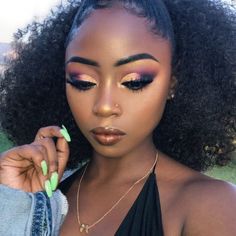 Makeup for black women Eye Makeup Black Women, Eye Makeup Black, Woc Makeup, Makeup Cantik, Eyeshadow Ideas, Makeup Black Women, Purple Eye Makeup, Bright Makeup, Cake Face