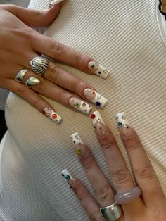 90s Square Nails, Jeweled Nail Art, Nail Art On Short Natural Nails, Design Cool Ongles, Gems French Tip, French With Gems, Nail Inspo 2024, French Tip With Jewels, Nails Photo Ideas