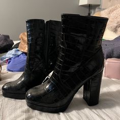 Snake Skin Material Forever 21 Shoes, Wearing Black, Shoes Heels Boots, Snake Skin, Black Boots, Shoes Women Heels, Heeled Boots, Forever 21, Shoes Heels