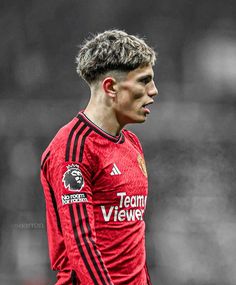 Manchester United 📸 Garnacho Hairstyle, Footballer Haircuts, Garnacho Haircuts, Football Haircut, Hairstyle 360, Soccer Players Haircuts, Football Hairstyles, Boys Haircut Styles