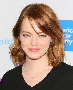 Emma Stone Haircut, Emma Stone Hair, Bridesmaid Hair Clips, Red Carpet Hair, Minimal Makeup, Fun Hair, Copper Rose, Actrices Hollywood, Black Mascara