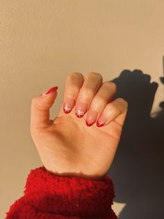 christmas nails // red nails // red christmas nails // bow nails #bow #nails #nailart #christmas #christmasnails #bowstyles #nailart #rednails #red #festiveseason #christmasdecor Pink Nails With Red Bow, Red French Bow Nails, Red And White Bow Nails, French Tip Red Bow Nails, Christmas Nails Bow, Red Nails With White Bow, Nails Red Christmas, Nailart Christmas, Christmas Nails Red