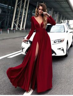 Gown Neckline, Couture Dior, Gown Chiffon, Long Sleeve Evening Gowns, Prom Dresses 2018, V Neck Prom Dresses, Prom Long, Dresses Classy, Long Sleeve Prom