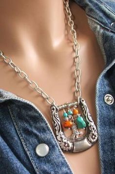 Western Belt Buckle Jewelry, Rose Locket, Diy Collier, Western Buckles, The Necklace, Upcycled Jewelry