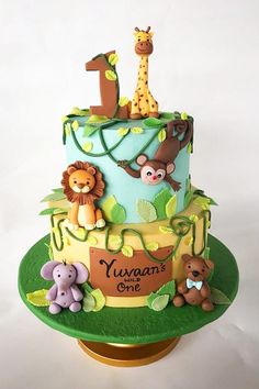 Torturi Baby Shower, Jungle Safari Cake, Jungle Birthday Cakes, Zoo Cake, Jungle Theme Cakes, Boys 1st Birthday Cake, Baby Boy Birthday Cake, Cakes Design, Animal Birthday Cakes