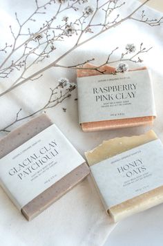 Discover our uplifting handmade soap - Raspberry + Pink Clay Goat Milk Soap, a luxurious handmade blend of nature's finest ingredients. Crafted from a rich base of nourishing organic oils, goat milk, and purifying clays, this soap offers an unrivalled cleansing experience that leaves skin soft, smooth, and renewed making it perfect for a self care ritual, self care gift or spa gift box for you or your loved ones. The added Raspberry seeds and French clay gently exfoliate and draw out impurities, Skin Drinks, Mom Gifts Box, Gift Box Christmas, Raspberry Seeds, Spa Gift Box, Soap Favors, Christmas Handmade, Rose Essential Oil, Raspberry Pink