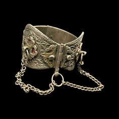 Antique berber silver anklet,region Ida Ousmlal southern of Morocco. Bohemian Antique Silver Bracelet, Algerian Jewelry, Amazigh Jewelry, Berber Women Algeria, Berber Jewelry Morocco, Berber Jewelry, 1920s Jewelry, Silver Anklet, Woven Raffia