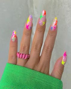 Nail - Nail Art - Nail Design - Nail Inspo Nail 2022, Acrylic Nails Stiletto, Nail Pink, Nail Summer, Neon Nail Art, Nails Neon, Summer Acrylic, Acrylic Pink, Nail Acrylic