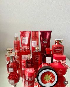 Strawberry Perfume, Aesthetic Skin Care, Red Perfume, Pound Cake With Strawberries, Aesthetic Skincare, Winter Love, Candy Apples, Red Aesthetic, Smell Good