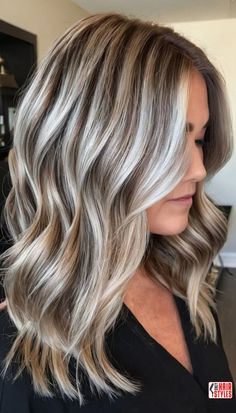 Blonde And Silver Hair Highlights, Cover Greys With Highlights, Root Melt Gray Hair, Chunky Vs Blended Highlights, Natural Grey Hair With Lowlights, Gray Hair Blending Blonde, Blonde Transition To Gray, Ideas For Blending Gray Hair, Blond To Gray Hair Transition