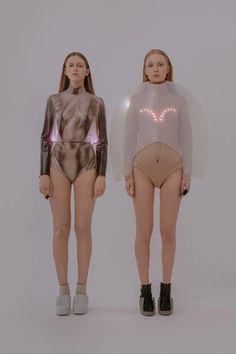 Smart Textiles, Tech Clothing, Smart Outfit, Technology Fashion, Design Department, Wearable Tech, Ex Machina, Tech Fashion, Wearable Technology