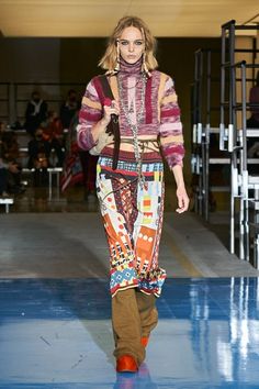 Skirt Over Jeans, Adventurous Women, Denim Wear, Sweater Trends, Knitwear Fashion, Fall 2022, Runway Collection, Knitwear Design, Sweater Fashion