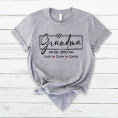 Custom Grandma Est With Grandkids, Grandma Gift T-Shirt, Personalized Shirt Names, Gifts For New Grandma, Holiday Presents, Great Grandma, Grandma Shirt, Personalized Gifts For Kids, Personalized Grandma, Grandma Shirts, Mom And Grandma