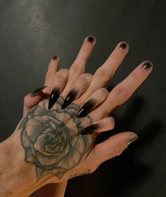 i love this couples matching nails Black Mix And Match Nails, Gothic Nails Aesthetic, Couples Halloween Nails, Matching Nails And Toes Set, Matching Nails Couples Black, Emo Wedding Nails, Cool Goth Nails, Alt Wedding Nails, Halloween Couple Nails