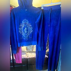 Royal Blue Vintage Juicy Couture Tracksuit Nwot! Both Top And Bottom Are Size Medium! But Full Disclosure I Bought The Bottoms From A Seller On Here Advertised As Juicy And When I Received Them I Noticed There Is No Tag On Them At All But They Match The Jacket Perfectly! But For That Reason I Am Selling The “Set” At A Discount Price! Thrift Inspiration, Thrift Board, Juicy Couture Tracksuit, Vintage Juicy Couture, Full Disclosure, Discount Price, Blue Vintage