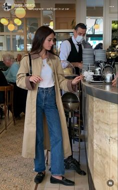 60 Degree Weather Outfit, Thick Knit Cardigan, Thick Cardigan, Hygge Style, Fashion Fails, Winter Outfit Ideas, Cozy Scarf, Camel Coat, Favorite Season