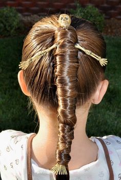 13 peinados para Halloween originales y creativos - Moda y estilo Wacky Hair, Scary Halloween Costumes, Halloween Make Up, Crazy Hair Days, Halloween Hair, Halloween Make, Crazy Hair, Easy Halloween