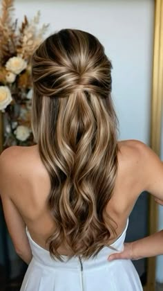 Saree Hairstyle, Hairstyle Bob, Bridemaids Hairstyles, Wedding Hair Half, Hairstyles Blonde, Guest Hair, Bridesmaid Hair Makeup, Blonde Short