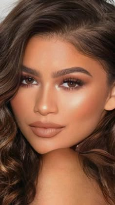 Gala Make Up, Light Makeup Looks, Glam Wedding Makeup, Wedding Makeup For Brown Eyes, Prom Eye Makeup, Bridal Makeup Natural, Bridesmaid Hair Makeup, Brown Skin Makeup, Smink Inspiration