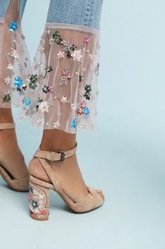 Is it bad that the bohemian side of me thinks these could be cute?! 🤣 Detail Couture, Dresses Cute, Bohol, Plus Size Vintage, Dresses Outfits, Dresses 2024, Dresses Summer, Outfits Summer, Mode Inspiration