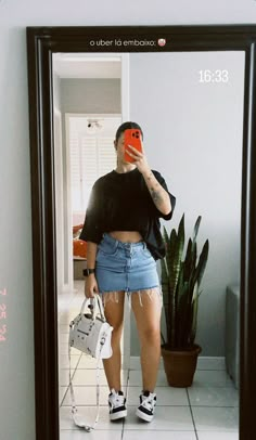 Jean Biker Shorts Outfit, Basketball Game Outfit Women Plus Size, Ice Cream Date Outfit Casual, Brown Satin Top Outfit, Petite Short Torso Outfits, Summer Core Outfits, Casual Pencil Skirt Outfits, Outfit Short Jeans, Size 8 Women Outfits