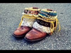 Diy Boots, Bohemian Boots, Hantverk Diy, Mr Kate, Diy Belts, Bota Country, Old Boots, Boho Boots, Boho Belts