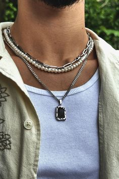 Men’s Layered Necklaces, Men Jewelry Outfit, Chains On Men, Silver Accessories Men, Men Jewelry Silver, Black Men Jewelry Aesthetic, Chain Aesthetic Men, Men’s Silver Jewelry, Jewelry Accessories For Men