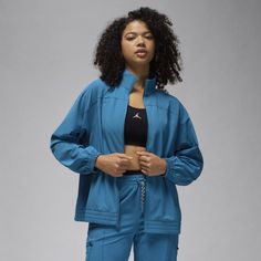 Sweat-wicking tech, a breathable mesh back panel, and a sleek overall design? It all comes together in this versatile jacket. The relaxed, full-length fit and cinched hem seal the deal. Pink Jordans, Industrial Blue, Buy Jordans, Versatile Jacket, Woven Jacket, Woman Weaving, Women Lifestyle, The Deal, Active Wear For Women