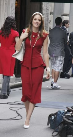 Gossip Girl Blair Outfits, Leighton Meester Outfits, Blair Waldorf Dress, Leighton Meester Gossip Girl, Blair Outfits, Blair Fashion, Estilo Gossip Girl, Estilo Blair Waldorf, Blair Waldorf Aesthetic