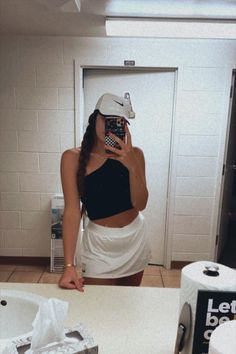 comfy and trendy college class outfits, nice outfit #nike #college #class #collegeoutfit #trendy #trendyoutfit College Class Outfits, Class Outfits, College Class, Outfit Nike, Class Outfit, College Classes, College Outfits, Fashion Inspo Outfits, Trendy Outfits