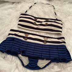 All Of My Items Are In Excellent Condition. I Only Wore This Bathing Suit A Few Times. Top - Medium (Removable Strap) Bottom - Large (Full Coverage Under Skirt) Bundle Items To Save On Shipping In The Interest Of Sustainability, I Reuse, Reduce, Recycle By Up-Cycling Envelopes And Packing Materials. The Packaging Your Item Will Come In Will Be In Great Condition, But Is Likely Not Brand New. Thank You For Joining Me In These Environmental Efforts Bathing Suit Skirt, Vintage Bathing Suits, Under Skirt, Deck Shoes, Olympia Le Tan, Nautical Style, Roll Neck Sweater, Nautical Fashion, Swim Suits