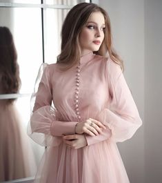 Pink Gown, Pakistani Dresses Casual, Evening Dresses With Sleeves, Dress Design Patterns, Sleeves Designs For Dresses, Muslim Fashion Dress, Simple Pakistani Dresses, Designer Dresses Casual, Stylish Party Dresses