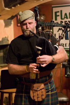 Piping for the crowd at kilt night, Flanagan's Apple, Yelm, WA. Kilted Men, Irish Kilt, Scottish Accent, Scottish Man, Great Scot, Irish Eyes, Men In Kilts, The Pub, Bagpipes