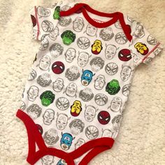 Brand New Marvel Brand Avengers Onesie. Great Quality' Screen Printing. Size 3/6 Months. Never Worn. Perfect For Your Superbaby! Superhero Clothes, Baby Superhero, Super Hero Outfits, 6 Months, Onesies, Avengers, Screen Printing, Red White, Red And White