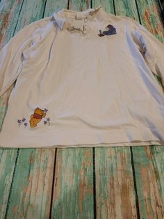 Vintage 90s Disney EEYOR Sweatshirt XXL Pooh Cartoon Pullover. Please view photos of the item as this is the exact item you will be receiving. From smoke free home.  Measurements are in the photos. Vintage Disney Clothes, Pooh Cartoon, 90s Disney, Disney Clothes, Disney Merchandise, Jacket Vintage, Disney Animation, Vintage Disney, View Photos