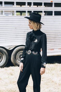 Urban Cowgirl, Cowboy Aesthetic, Rodeo Queen, Outfit Look, Soft Grunge, Cowgirl Style, Mode Inspiration