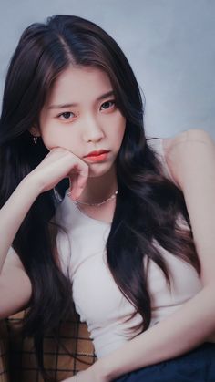 Iu Photos, Lock Screen Wallpaper Android, Female Idols, Korean Artist