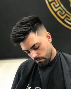 Mens Messy Hairstyles, Fade Haircut Styles, Short Hair With Beard, Zany Malik, Mens Hairstyles Fade, Beard Styles Short, Beard Haircut, Mens Hairstyles Thick Hair