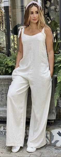 Wardrobe Tips, Outfits Chic, Elegante Casual, Nice Style, Jumpsuit Fashion, Chic Fashion, White Fashion, Linen Clothes, Fashion Sewing