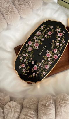 Gucci Beauty Aesthetic, Dior Blush Aesthetic, Dark Feminine Aesthetic Makeup Products, Coquette Makeup Products Aesthetic, Expensive Taste, Soap Bubbles, Luxury Makeup