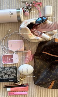 What's In My Purse, School Bag Essentials, Travel Bag Essentials, In My Bag, Bag Suitcase