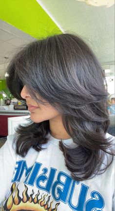 Layered Hairstyles Medium, Shortish Hair, Medium Hair Styles For Women, Hairstyles Medium Length, Layered Hairstyles, Hair Inspiration Short, Extensions Hair, Trendy Hairstyle