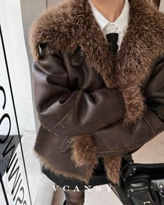 A fur jacket with a vintage feel. 

The relaxed and exquisite looseness makes it a trendy outfit. 

It is a popular item among a wide range of age groups due to its chic colors. 

◾️Model
Height/Weight: 163cm/43kg
Try size: S



Size (cm)
Length
Shoulder width
Chest measurement
Sleeve length


S
57
45
102
53


M
58
46
106
54 Brown Faux Fur Winter Outerwear, Brown Fur Coat With Faux Fur Lining, Fluffy Brown Winter Outerwear, Brown Fur Coat With Faux Fur Trim For Winter, Brown Fur Coat With Faux Fur Trim, Brown Long Sleeve Fur Coat With Faux Fur Trim, Brown Faux Fur Trim Coat For Fall, Chic Brown Fur Coat For Fall, Fluffy Brown Fur Coat For Winter