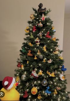 Smart Auto, Rubber Ducky, Rubber Duck, Dog Pictures, The Christmas, Christmas Decorations, Christmas Tree, Puppies, Make It Yourself